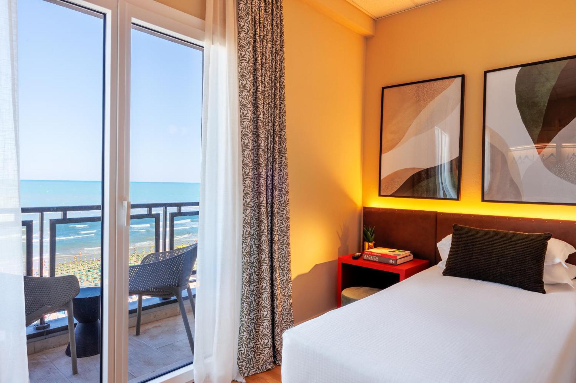 Uappala Hotel Cruiser Pesaro Esterno foto