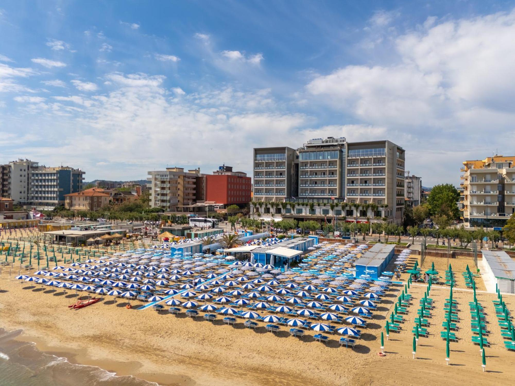 Uappala Hotel Cruiser Pesaro Esterno foto